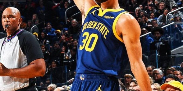 kaiyun-三分命中数25比3！火勇之战变成三分教学局