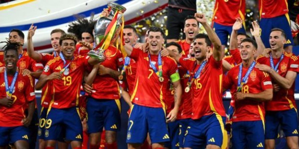 开云体育-最简单决赛，西班牙青训之王终修成正果