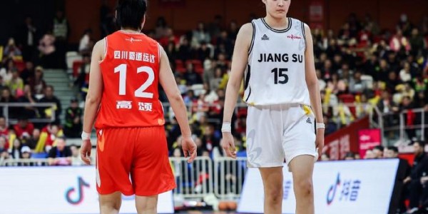 12分钟砍21分！中国女篮26岁2米中锋11投10中：宫鲁鸣该招进她？