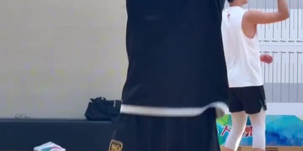 开云体育-浙江男篮训练视频曝光，疑似第四外援现身球场